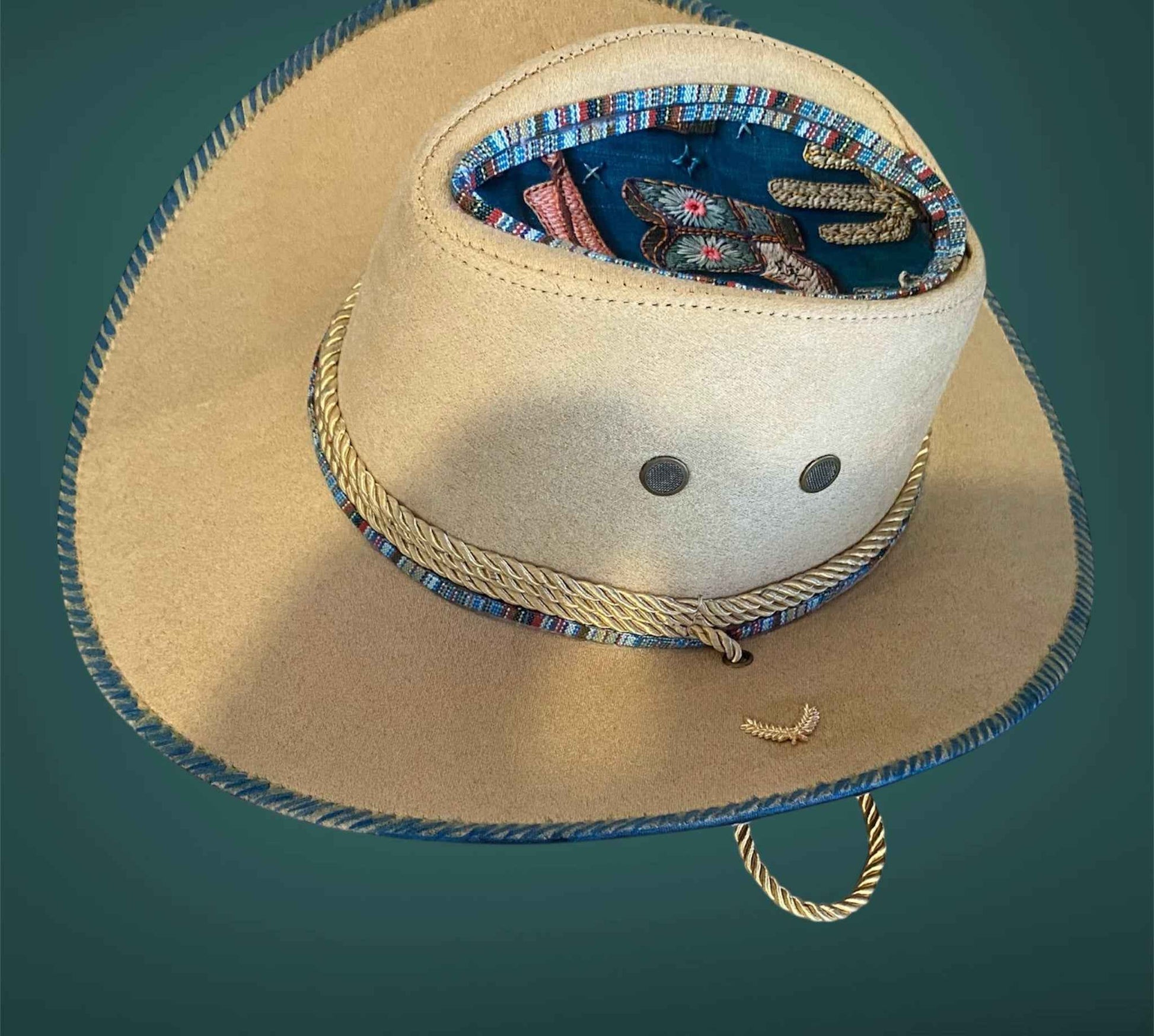 Custom Aussie Felt Hat: Elevate Your Style with the Cowboy Blue Edition