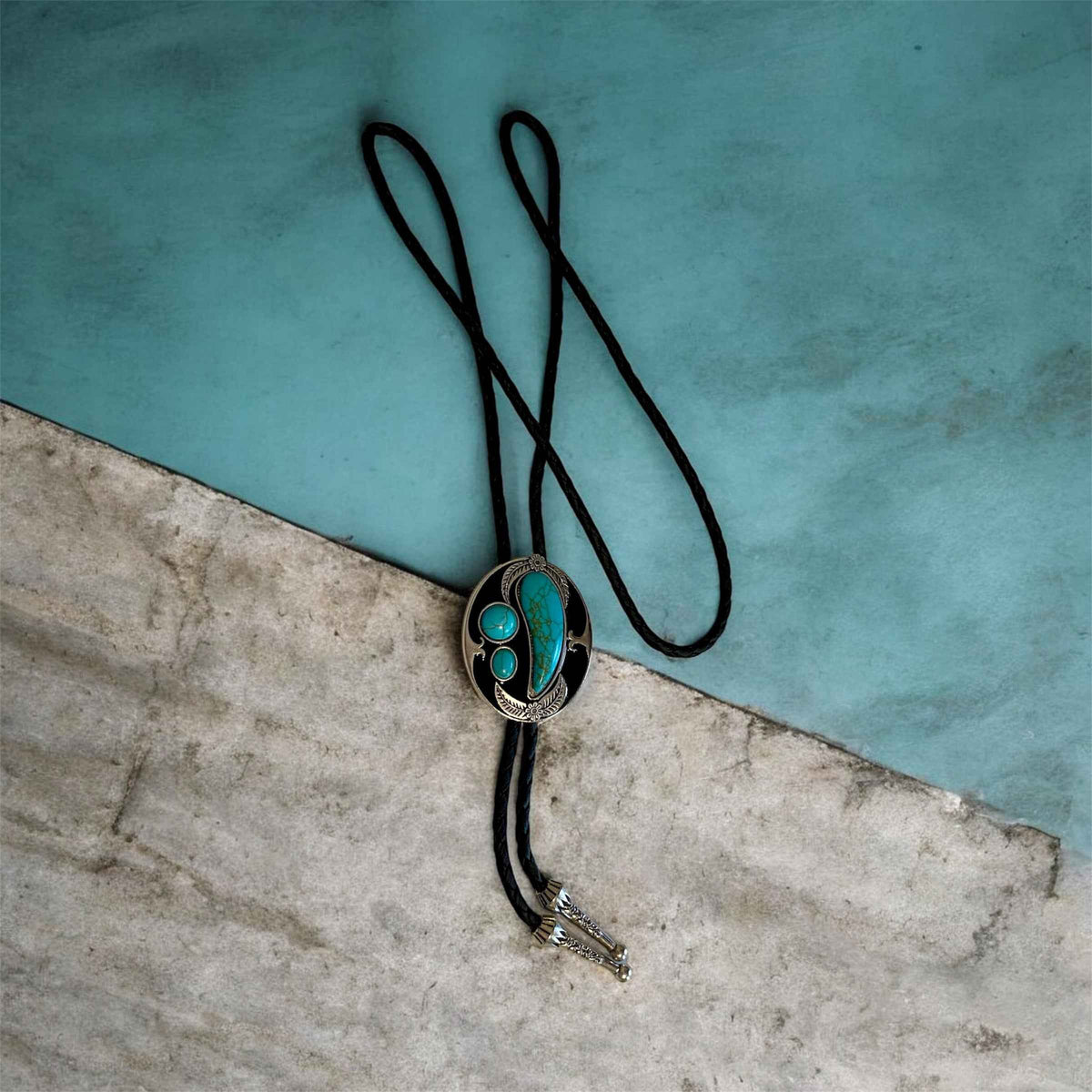 Stylish Bolo Ties for Everyone – Elevate Your Fashion Game