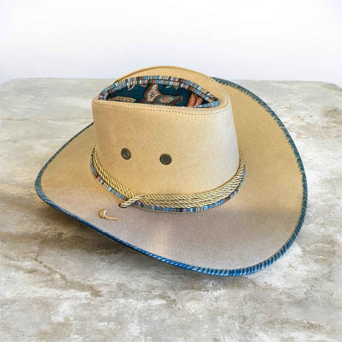 Custom Aussie Felt Hat: Elevate Your Style with the Cowboy Blue Edition