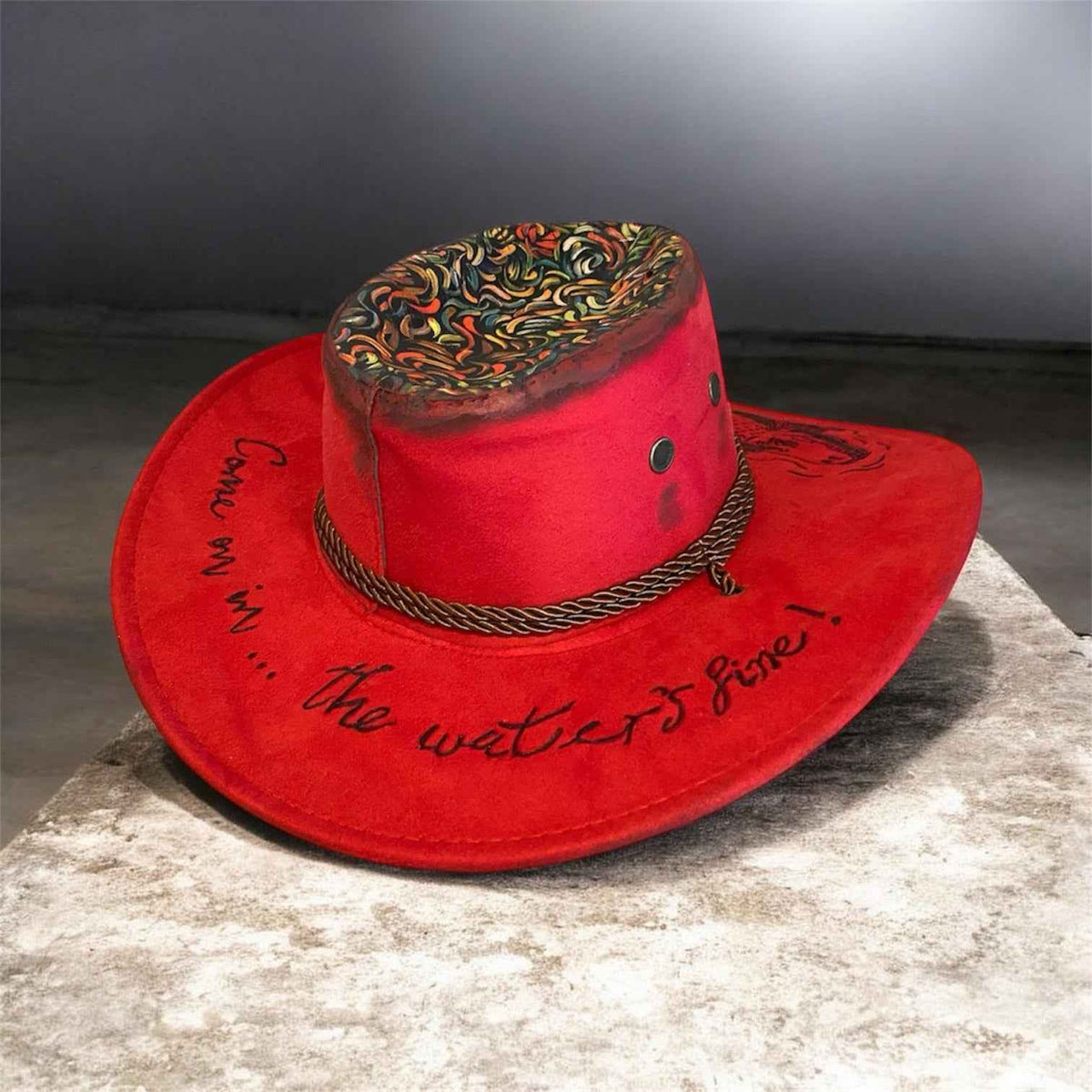 Aussie Croc-A-Gator "The Water's Fine" (Red : Custom Lightweight Felt Hat, Western Block