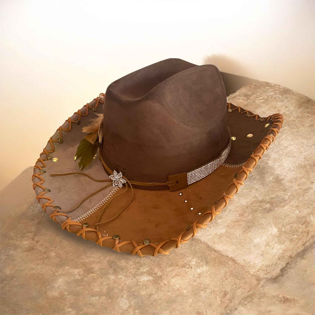 Deluxe Custom Cowboy Hat: Stand Out with Style and Elegance