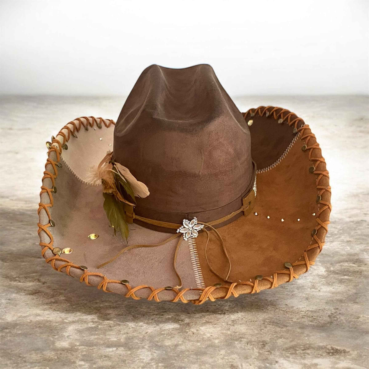 Deluxe Custom Cowboy Hat: Stand Out with Style and Elegance