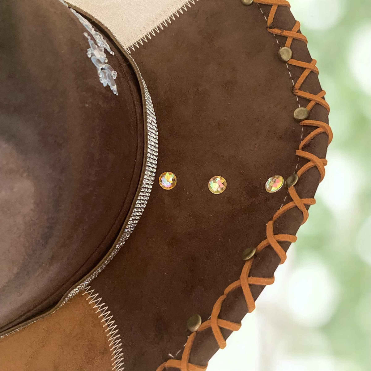 Deluxe Custom Cowboy Hat: Stand Out with Style and Elegance