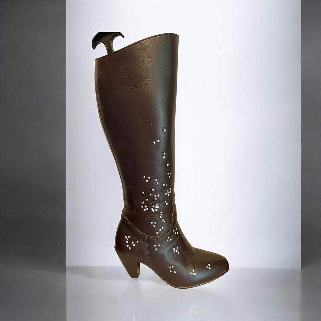 Custom RM Williams Ladies Long boots Size 6.25, 100% leather, made in Australia, discontinued line