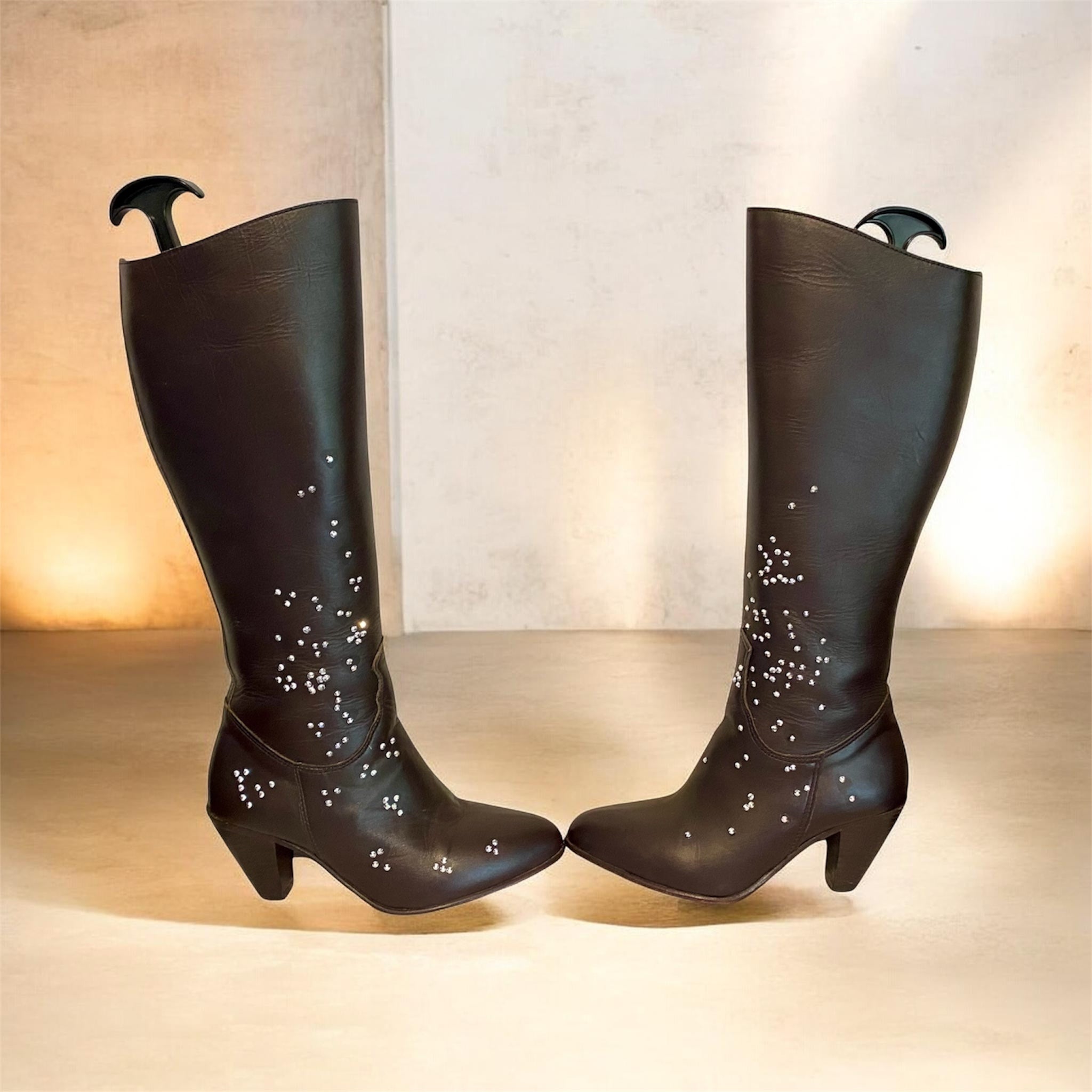 Custom RM Williams Ladies Long boots Size 6.25, 100% leather, made in Australia, discontinued line