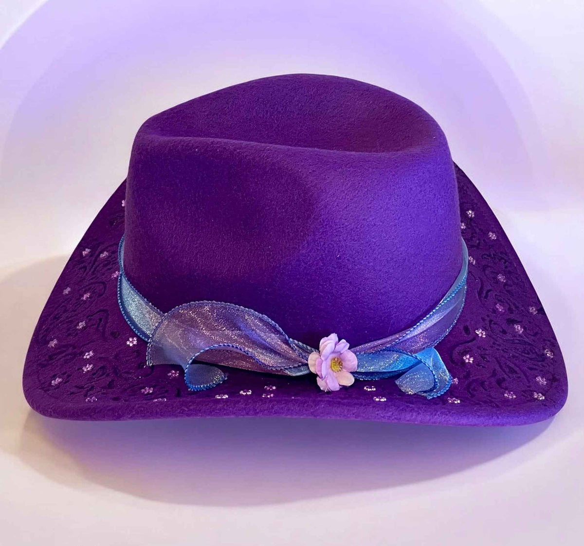Custom Felt Cowboy Hat – Stand Out in Royal Purple with Rhinestone Elegance