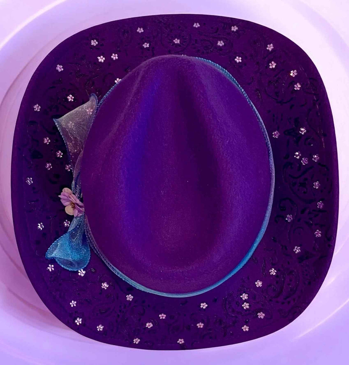 Custom Felt Cowboy Hat – Stand Out in Royal Purple with Rhinestone Elegance