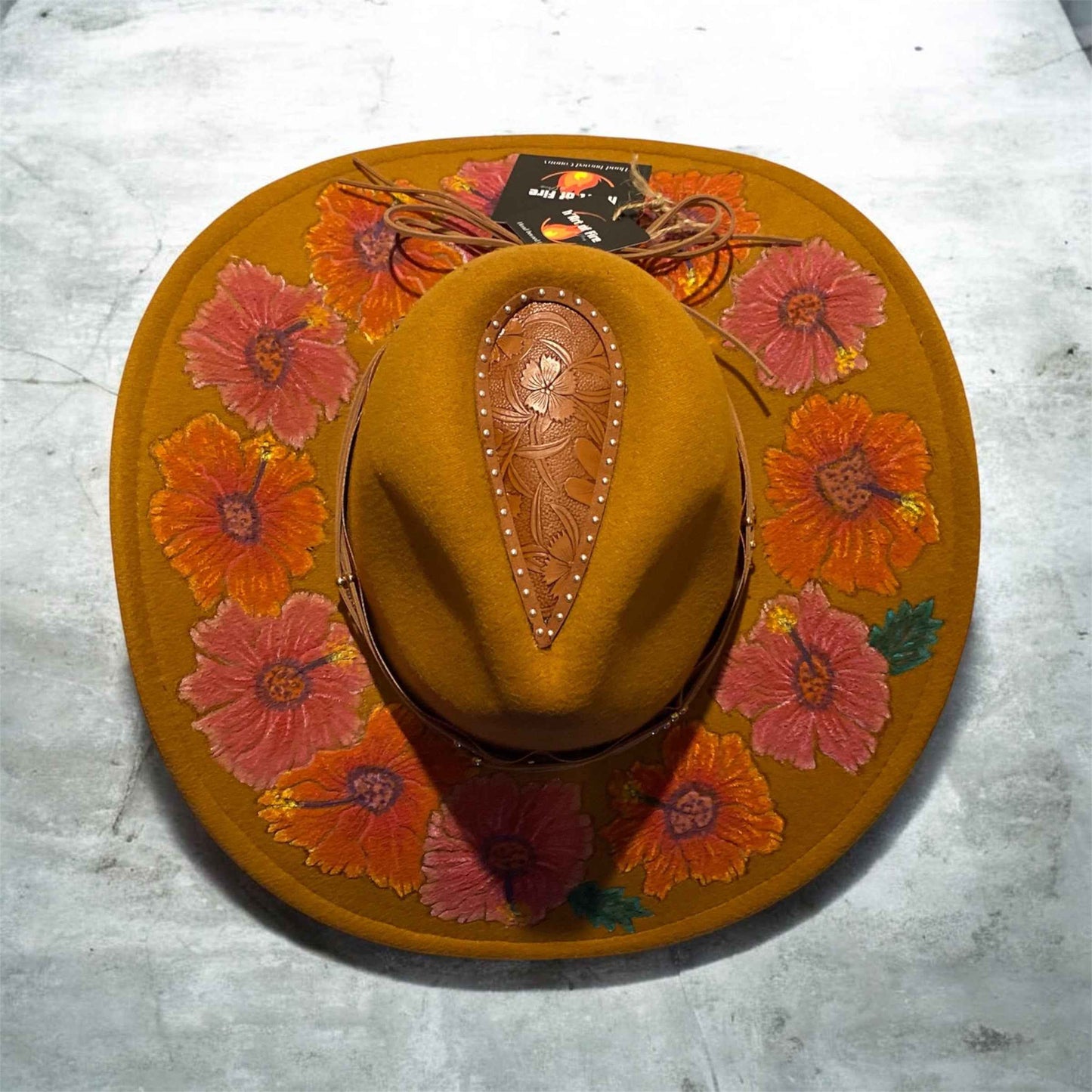 Hand-Painted Cowboy Hat - Custom Felt Wide Brim with Teardrop Crown for Effortless Style