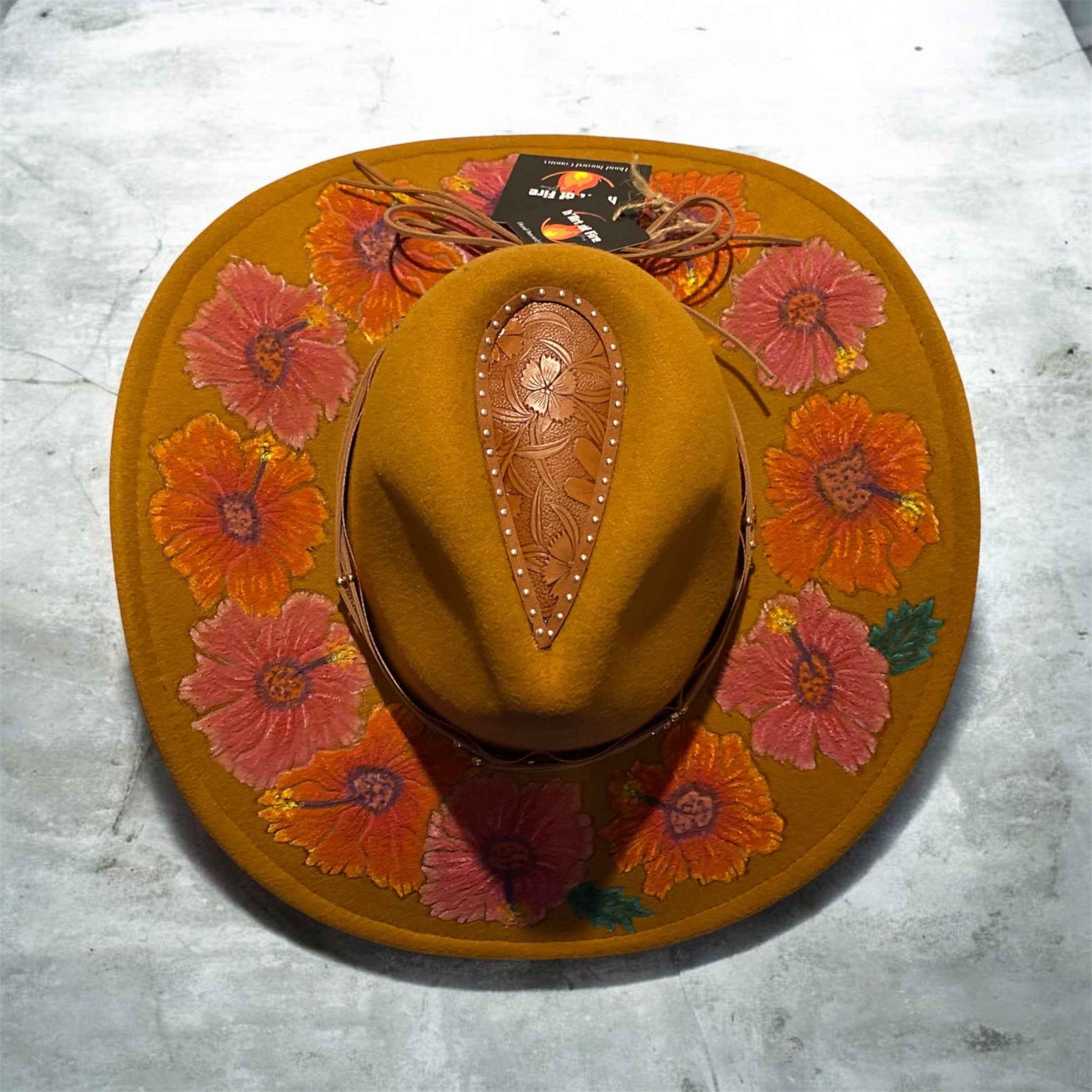 Hand-Painted Cowboy Hat - Custom Felt Wide Brim with Teardrop Crown for Effortless Style