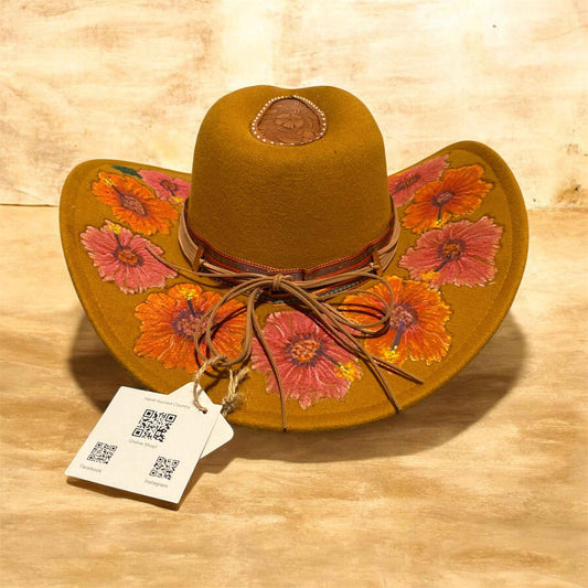 Hand-Painted Cowboy Hat - Custom Felt Wide Brim with Teardrop Crown for Effortless Style
