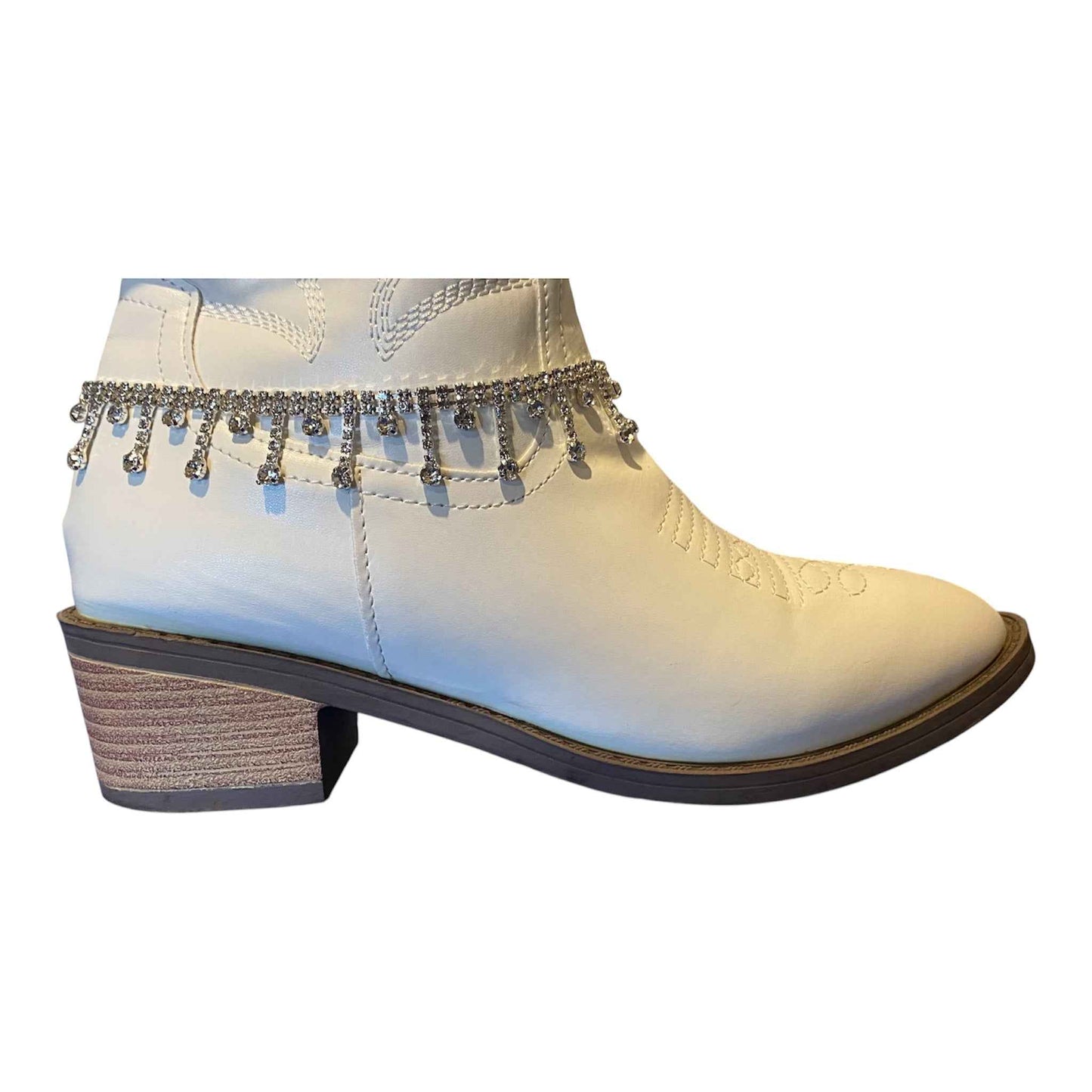Stylish Boot Chains – Elevate Your Footwear with Unique Accessories