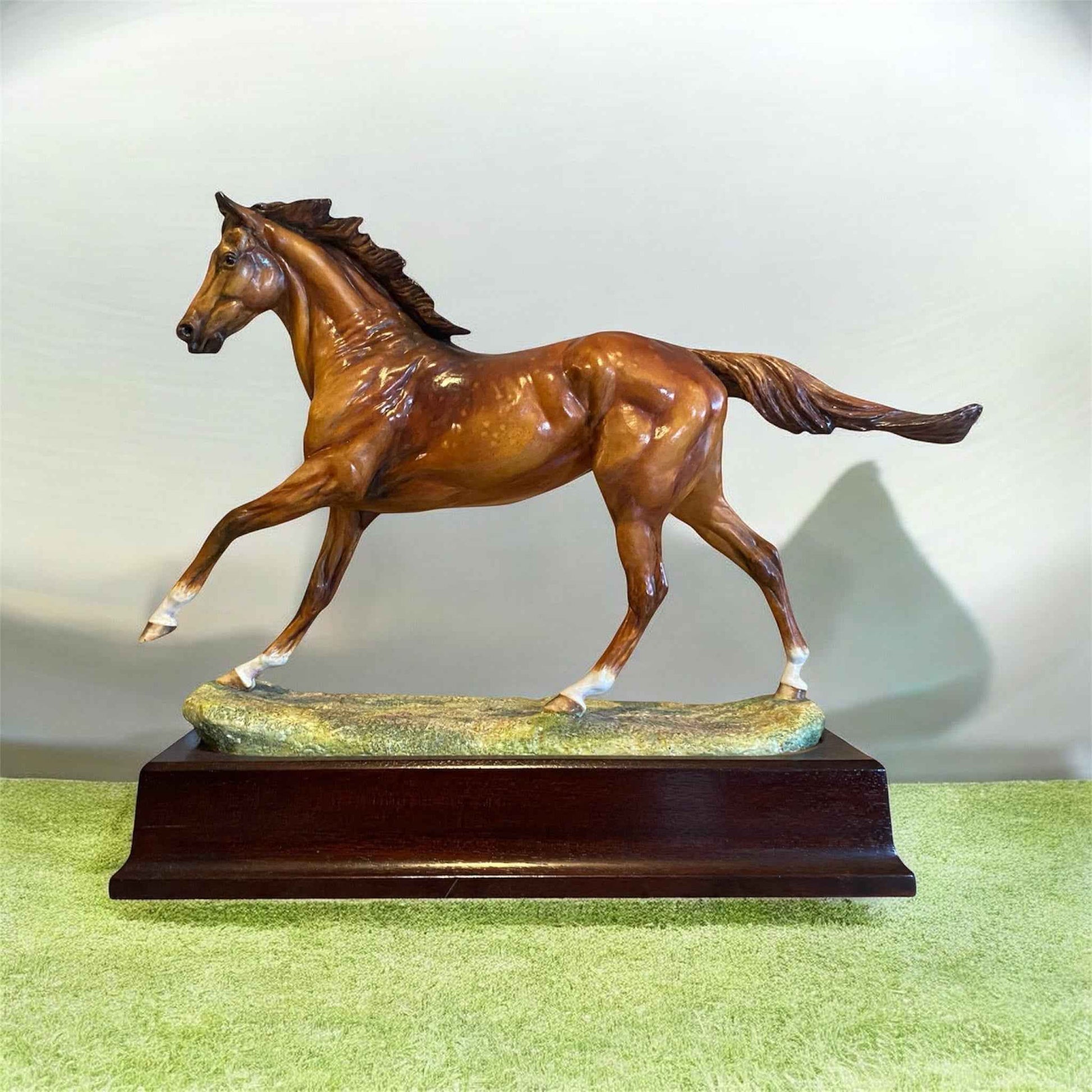 Vintage Hereford Fine China "Hyperion" by Amy Oxenbould, Racehorse Sculpture Original Finish