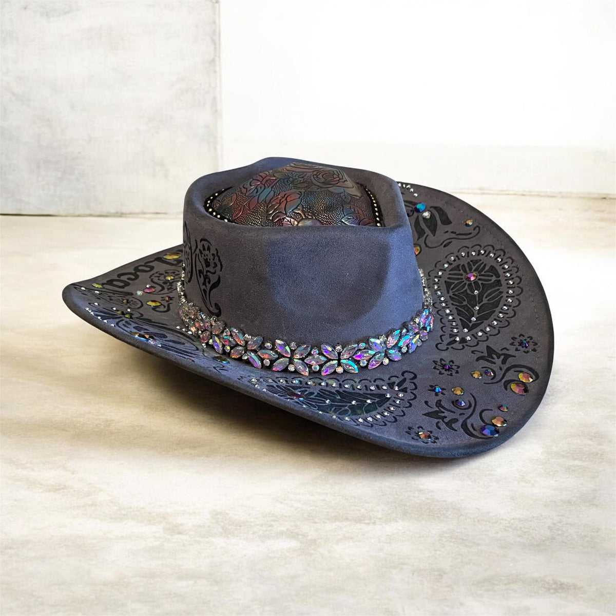 Fashion Forward Cowboy Hat: Mi Vida Loca Edition for Effortless Style and Confidence